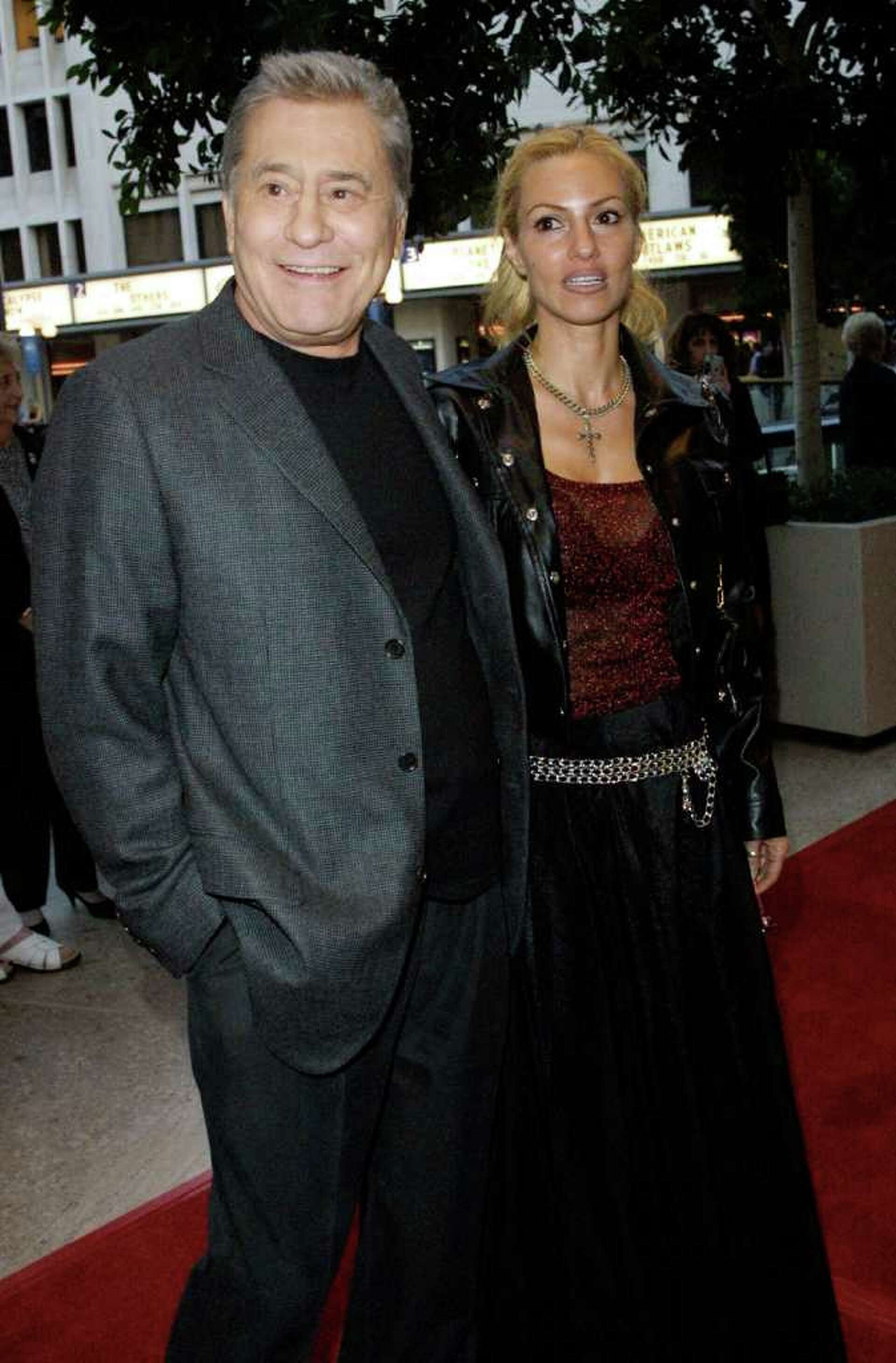 Obituaries: James Farentino, actor who live tumultuous life, image size:1920x2921