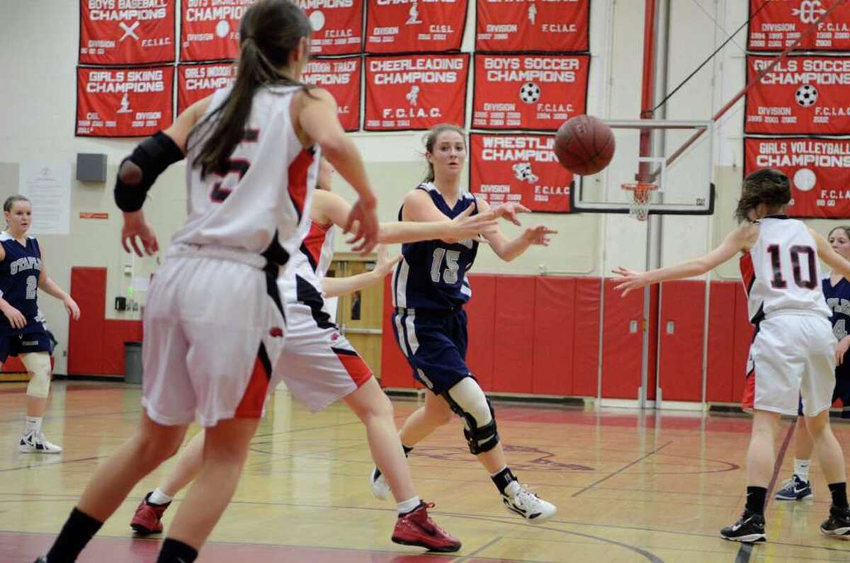 Warde girls win fifth straight, knocking off Staples