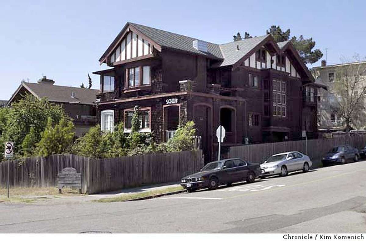 gem needs TLC / The home in Oakland, which was vacant and