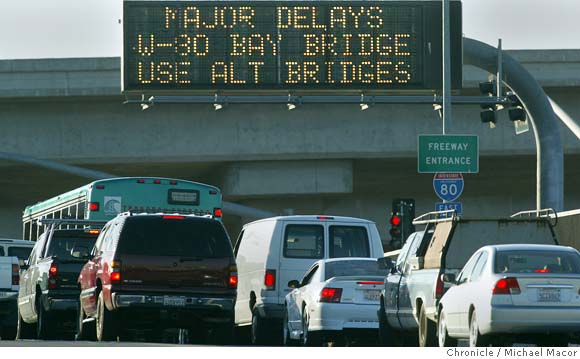 SAN FRANCISCO / Bay Bridge Standoff Ends After 13 Hours / Man Detained ...