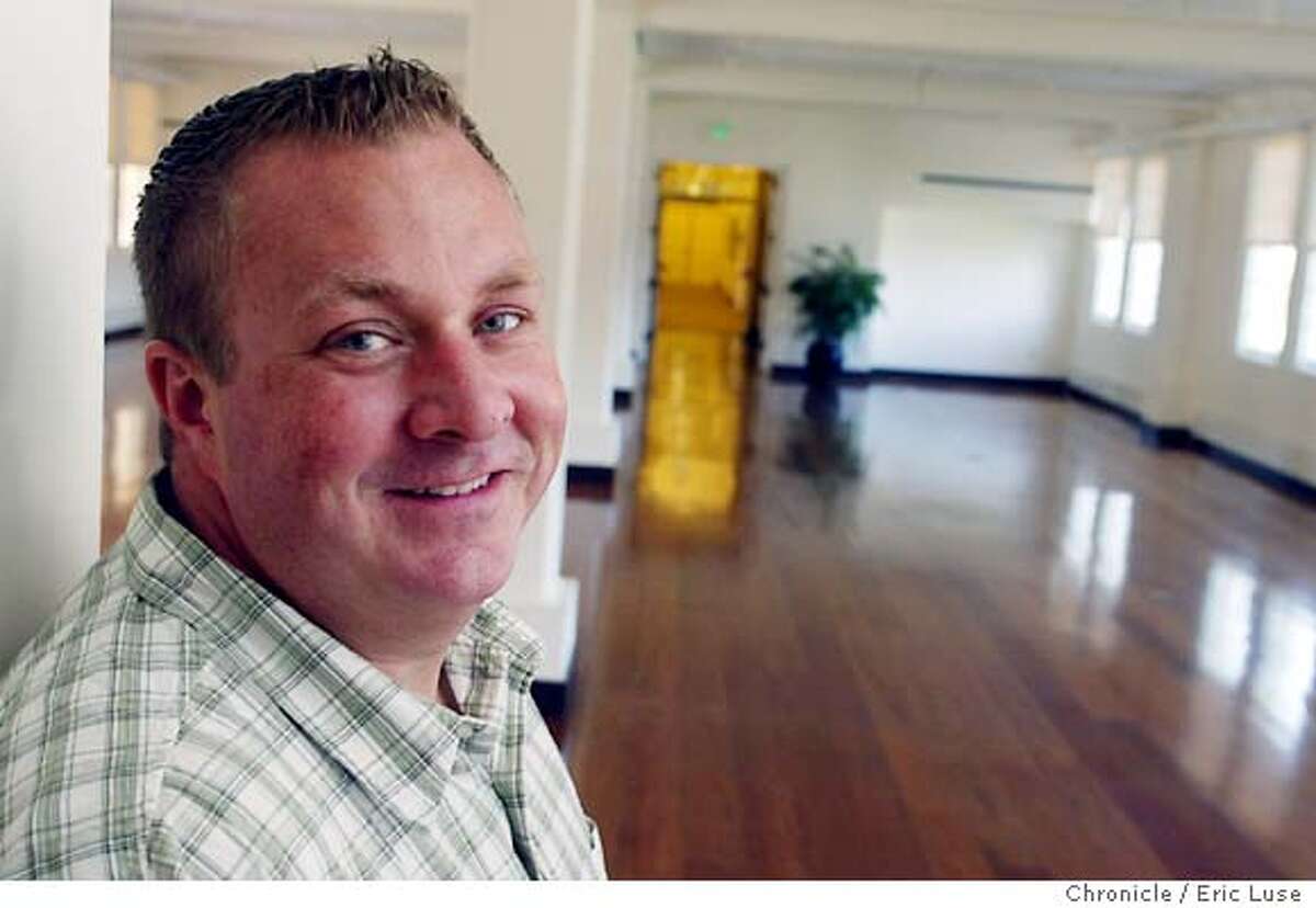 With a copy of 'Investing for Dummies' and some expert advisers, a Bay