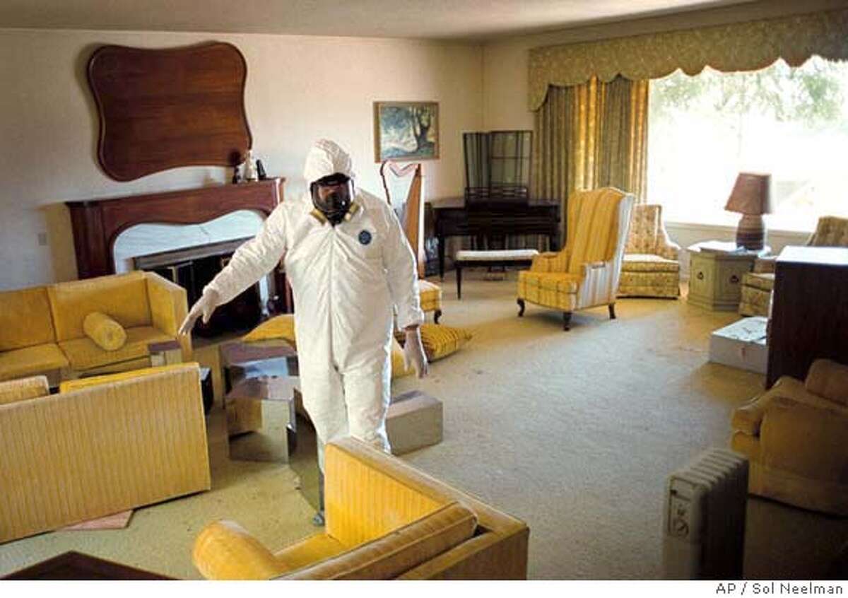 Mold debate festers / Scientific findings are inconclusive, but costs