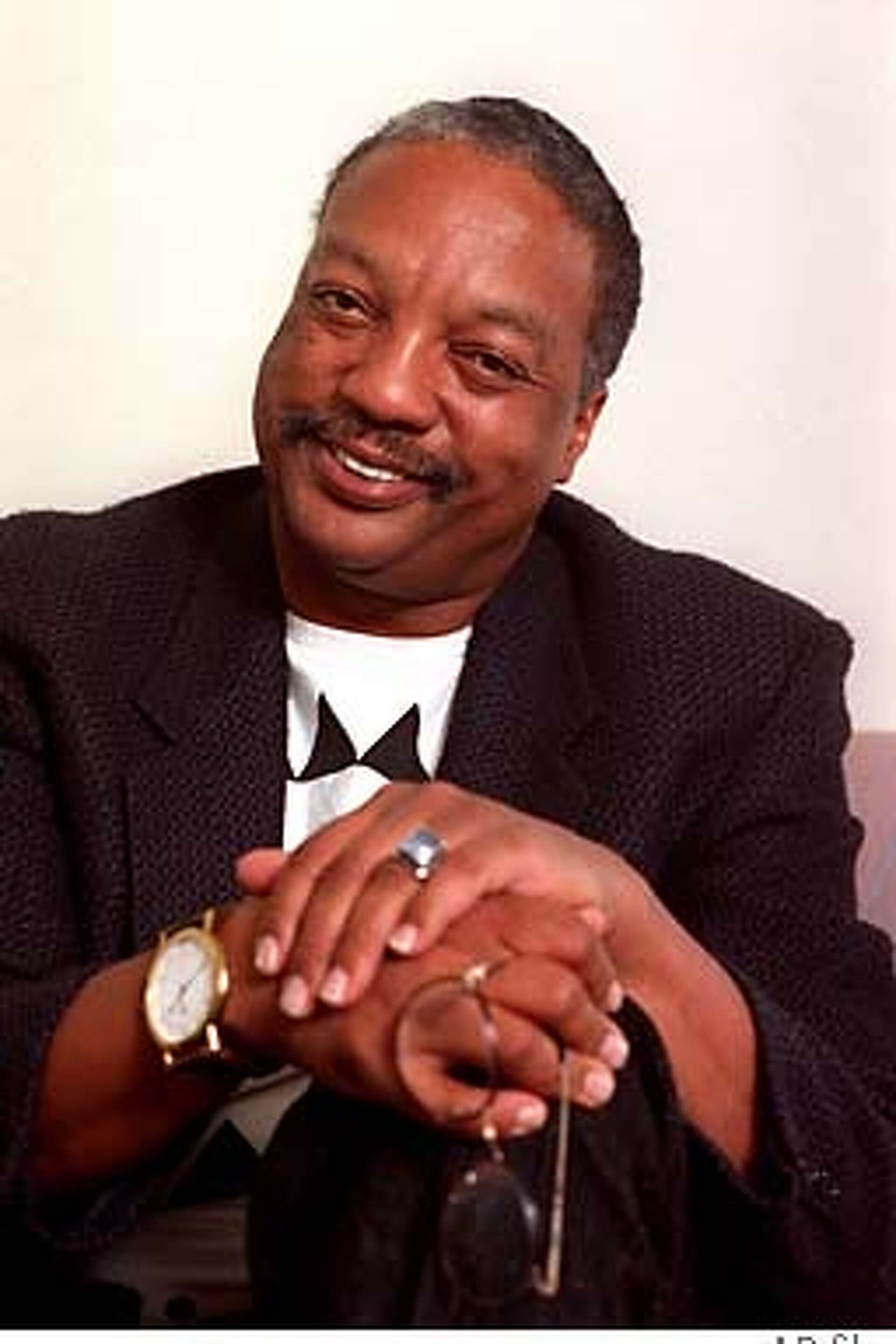 PAUL WINFIELD 1941-2004 / Actor acclaimed for stage, film and TV work