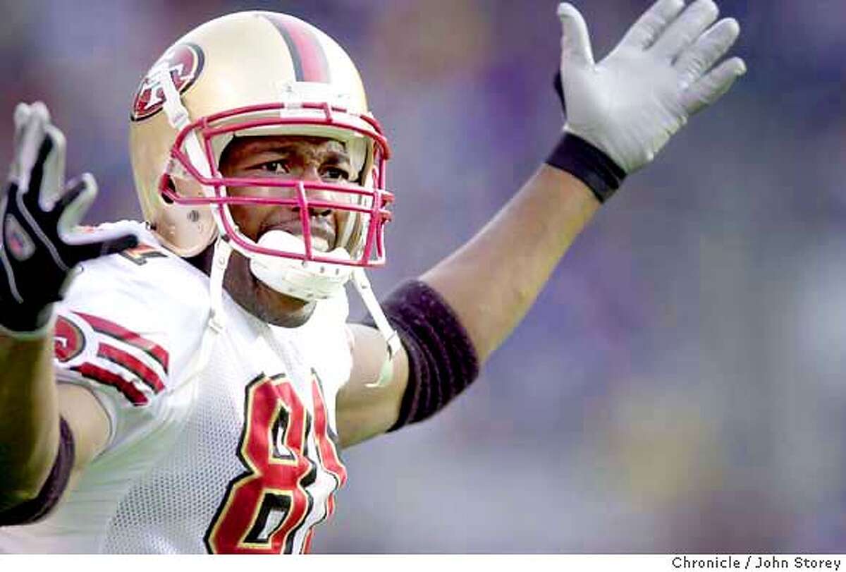 fortyniners227_jrs.jpg The Forty Niners lose to the Baltimore Ravens at M&T Bank Stadium. Forty Niner receiver Terrell Owens throws up his arms after he thought he was interferred with during a pass play. 11/30/03 in Baltimore. JOHN STOREY / The Chronicle Terrell Owens screams to an official that he thought he was interfered with on a third-down incompletion in the second quarter. Terrell Owens screams to an official that he thought he was interfered with on a third-down incompletion in the second quarter. Terrell Owens screams to an official that he thought he was interfered with on a third-down incompletion in the second quarter. CAT MANDATORY CREDIT FOR PHOTOG AND SF CHRONICLE/ -MAGS OUT