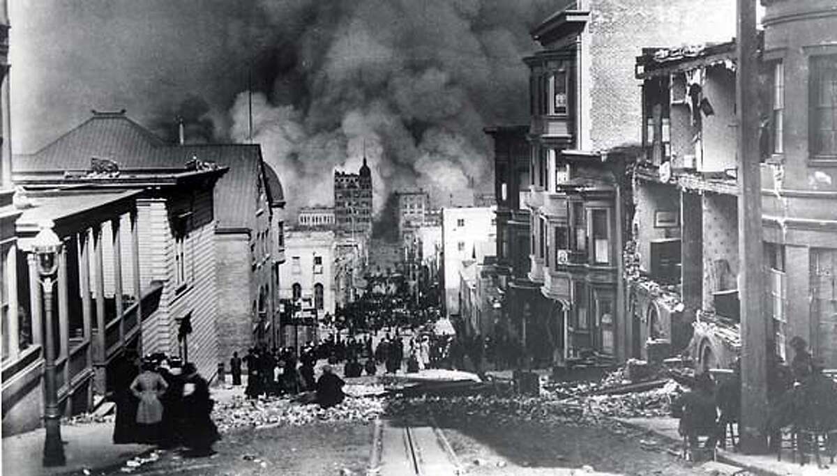 1906 EARTHQUAKE AND FIRE: LOOKING EAST ON SACRAMENTO STREET TOWARD CHINATOWN. PHOTO BY ARNOLD GENTHE THIS PRINT MAY NOT BE USED WITHOUT WRITTEN PERMISSION FROM THE PHOTOGRAPHIC ARCHIVES, CALIFORNIA HISTORICAL SOCIETY LIBRARY, 2099 PACIFIC AVE, SF 94109