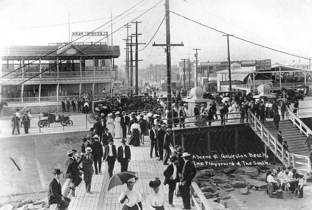 Historic Galveston amusement pier to rise again
