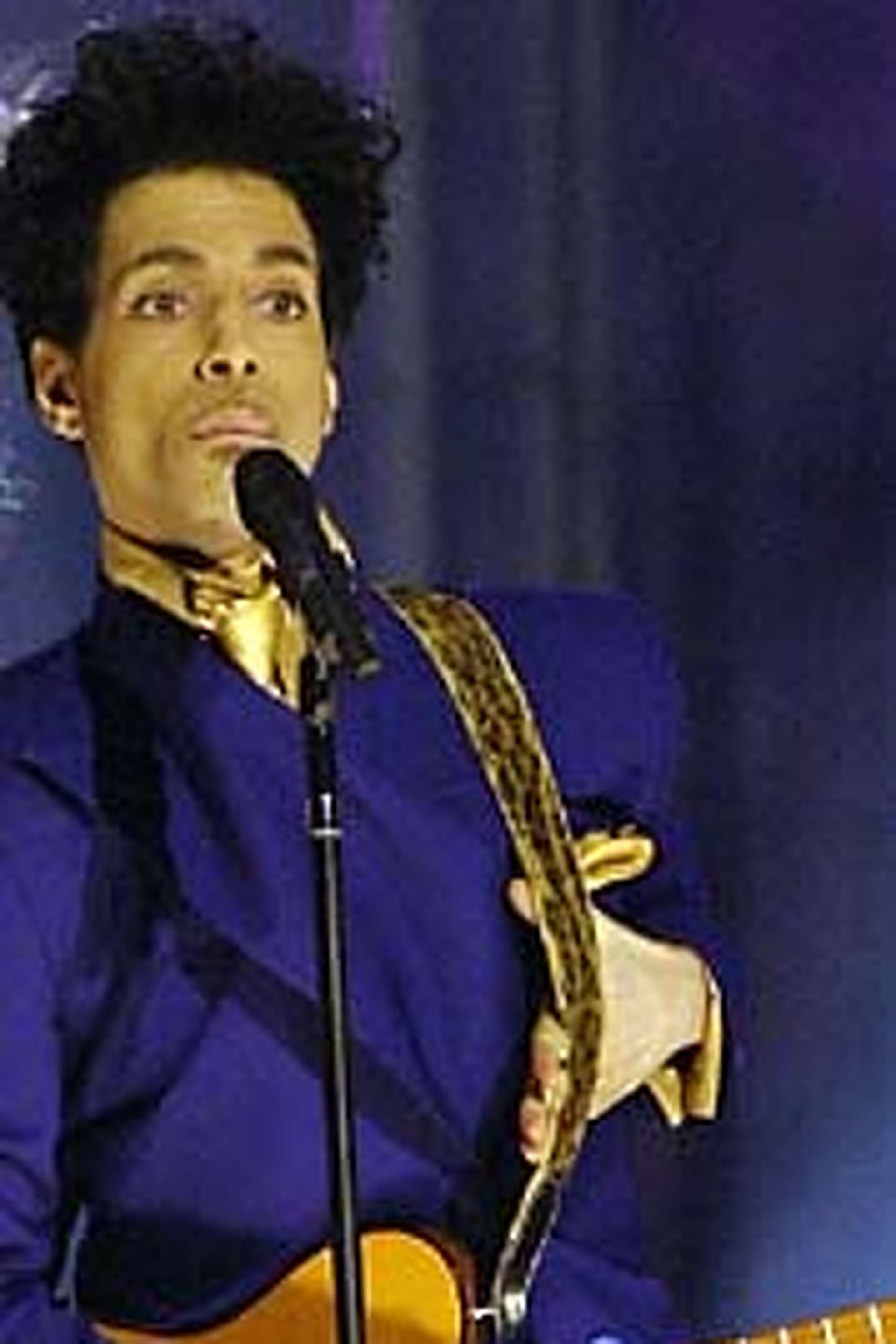 Prince still the party animal as he rattles the Fillmore