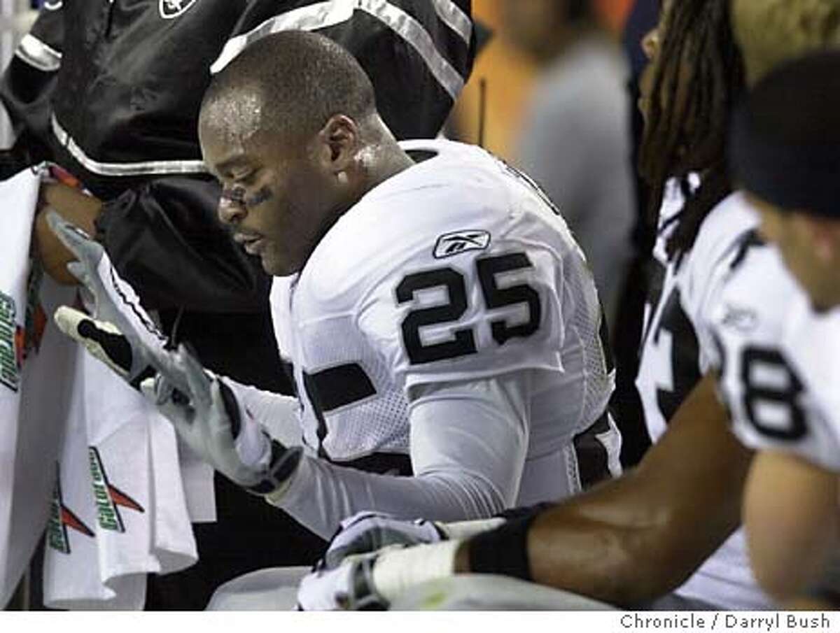 28 Dec 2002: Charlie Garner of the Oakland Raiders during the