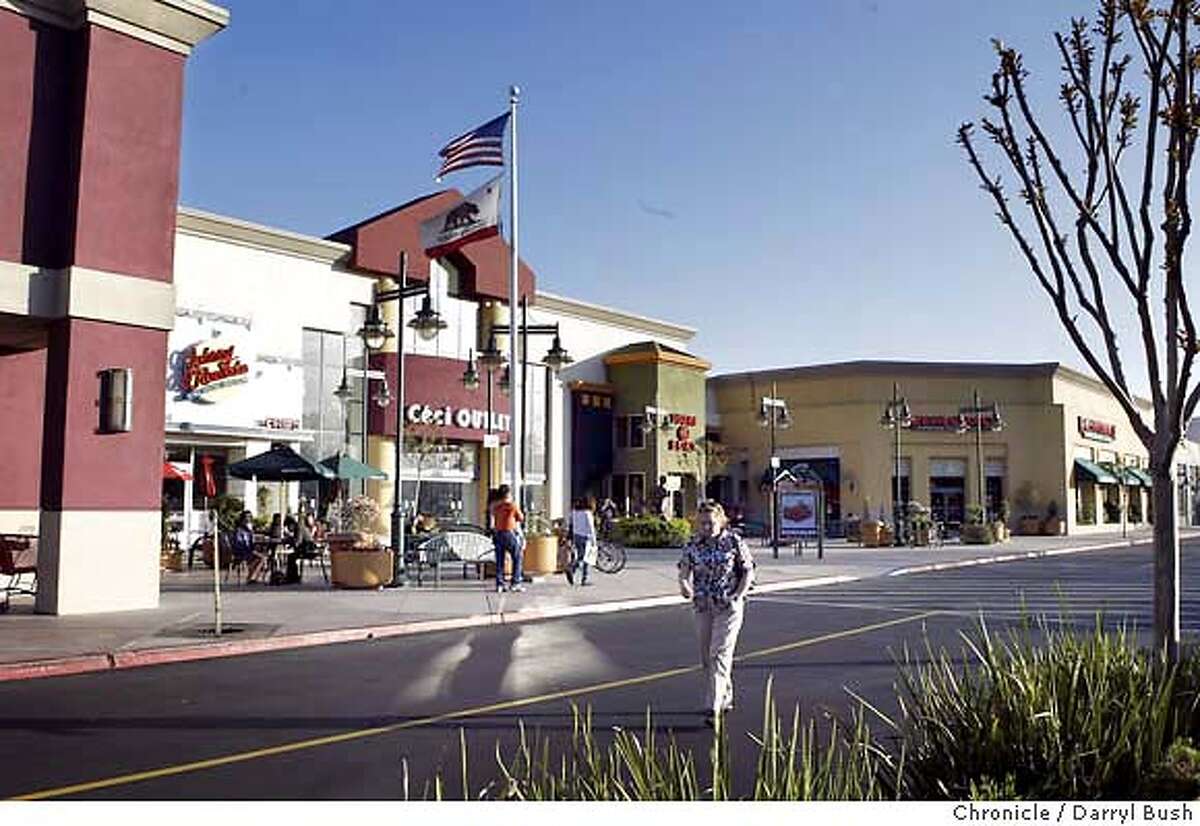 West Gate Shopping Center in San Jose. Federal Real Estate Investment Trust purchased the mall. Event on 3/12/04 in San Jose. Darryl Bush / The Chronicle
