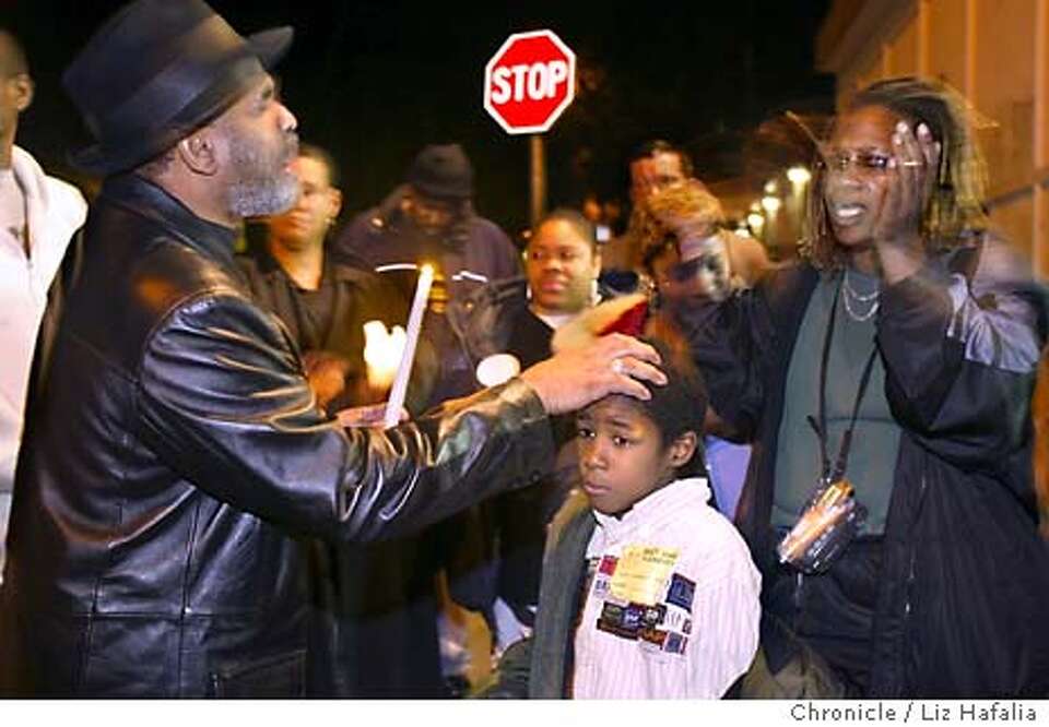 Praying for peace / Group tries to take back the most crimeridden