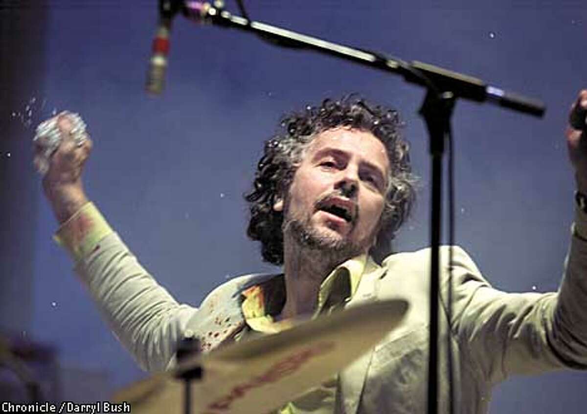 Sun shines on Cake and Flaming Lips