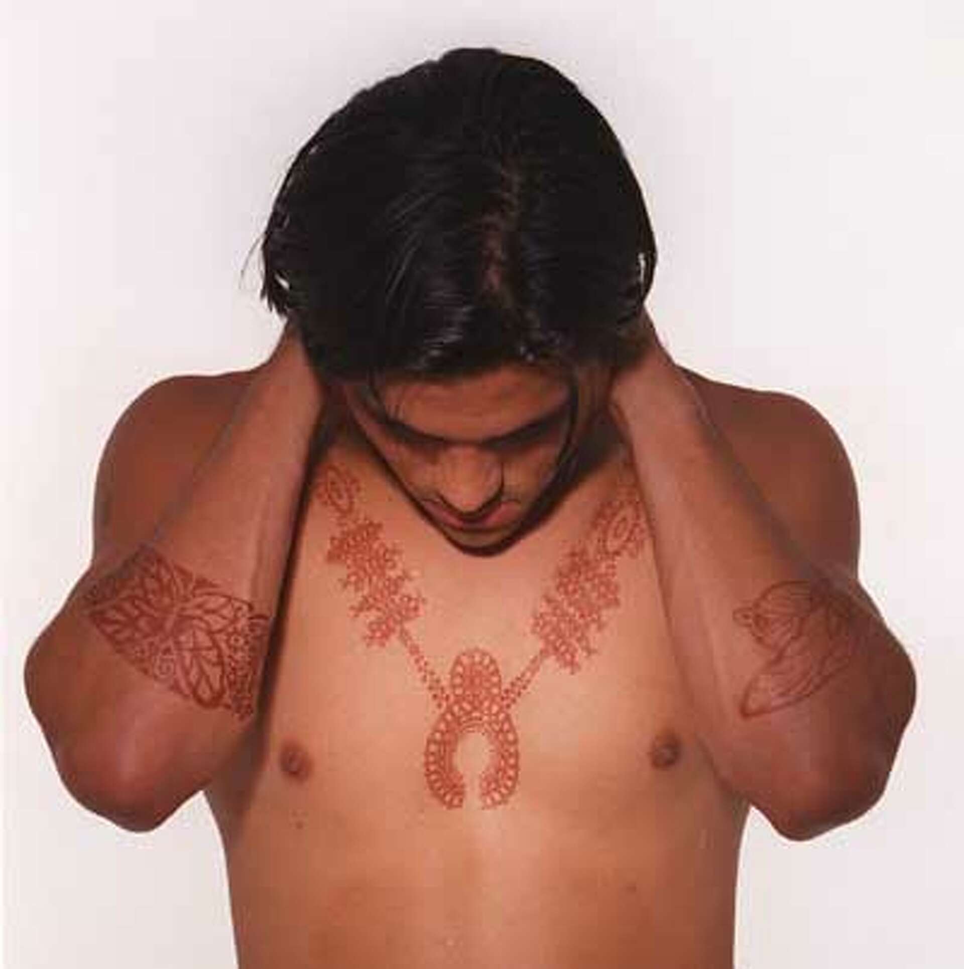 India Ink / Mehndi, the ancient art of skin design, is back in fashion, image size:1920x1930