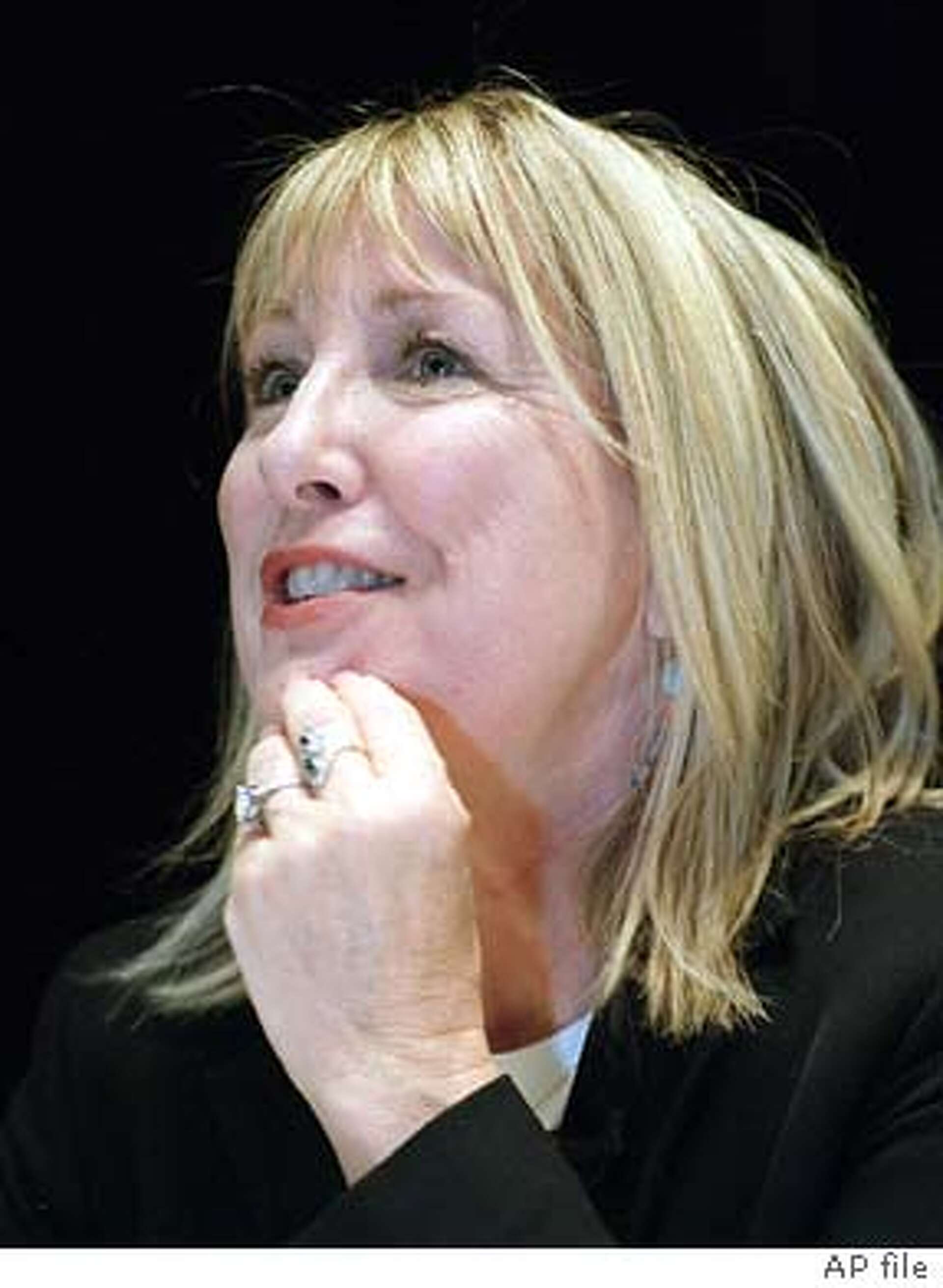 As acting jobs dwindle, Teri Garr takes up her pen