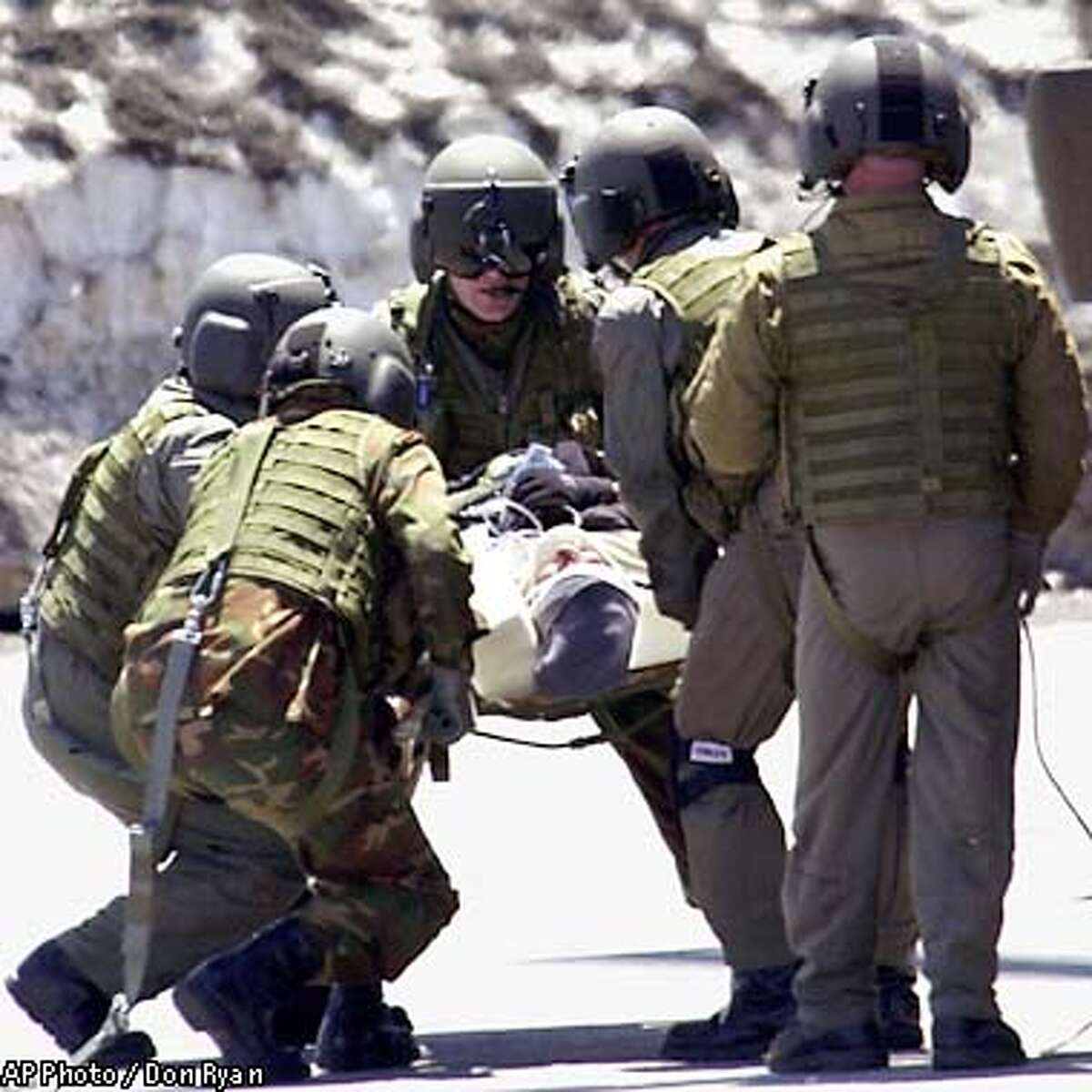 Chainreaction fall kills 3 on Mount Hood / Rescue copter crashes