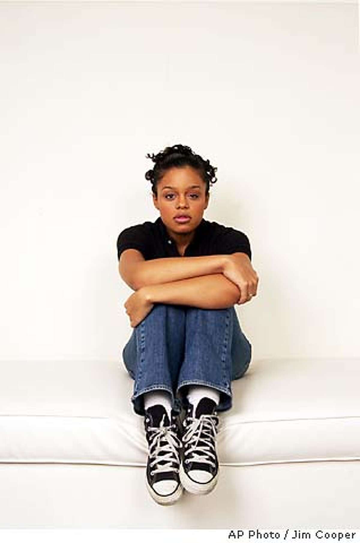 POP QUIZ / FEFE DOBSON
