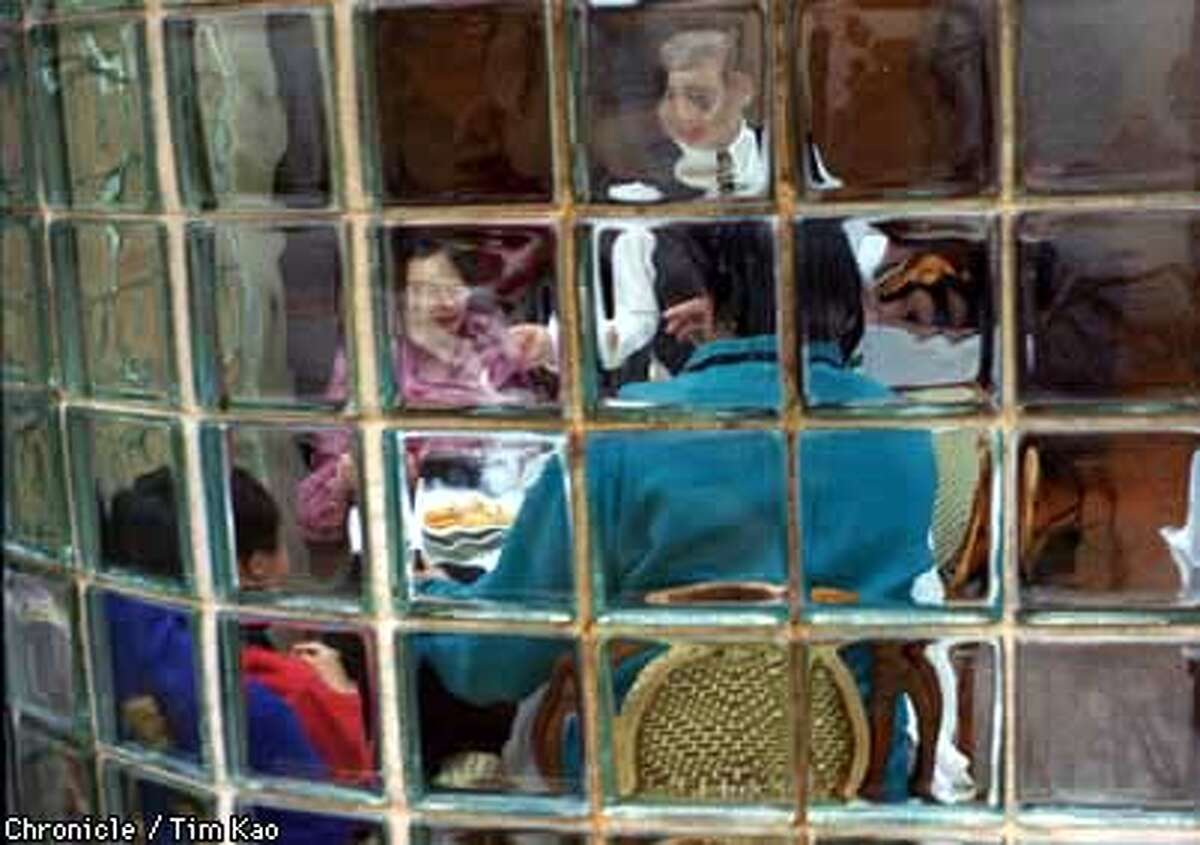 The Mall of Choice / Stanford Shopping Center enjoying Silicon Valley's