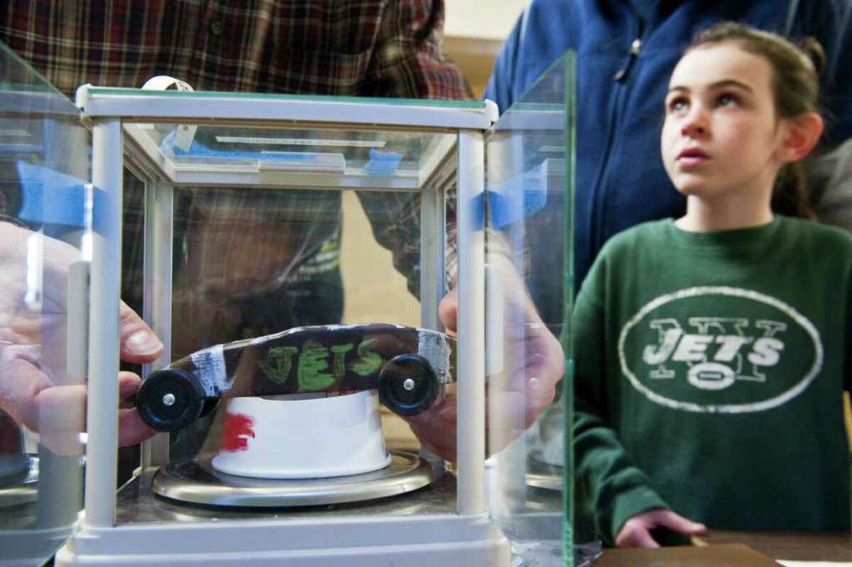 Annual Pinewood Derby to draw hundreds of racers to mall parking