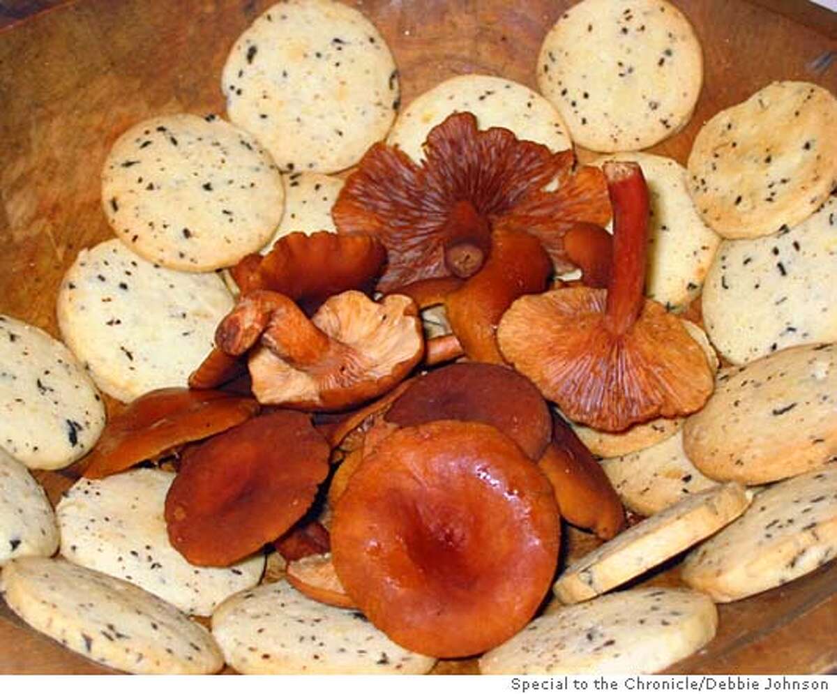 Candy Caps let people flavor foods with fungus / Mushrooms are in