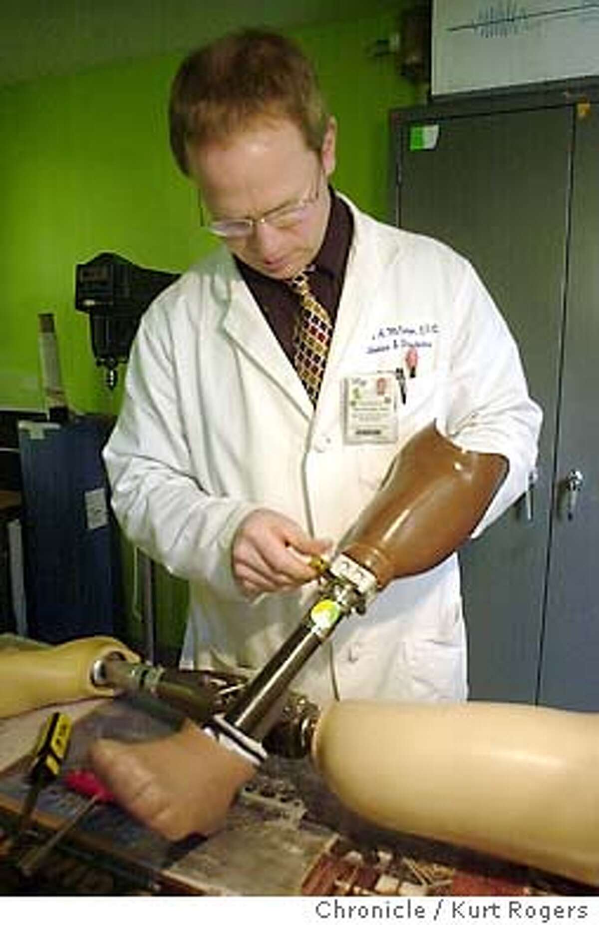 Prosthetics keep pace with technical advances of war / Modern armor