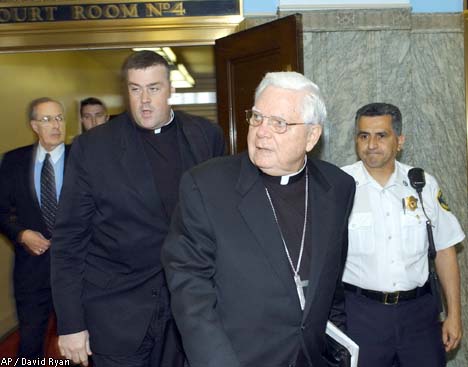 Cardinal lets aides deal with abuse / Law knew of sex charges in 1984 ...