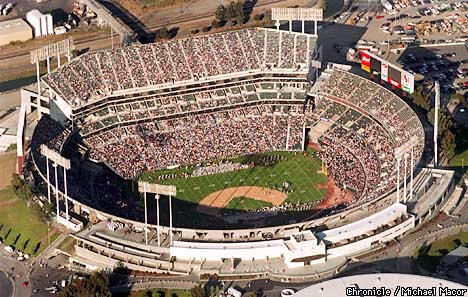 NEWSMAKER PROFILE / Robert Bobb / Oakland's downtown field of dreams ...