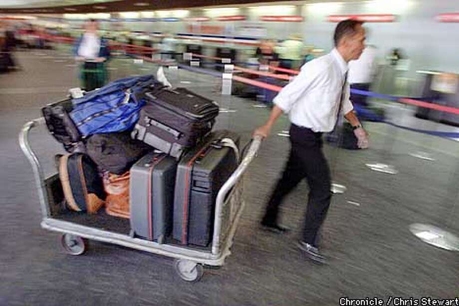 Ready for takeoff / Americans start fo fly again and curbside check