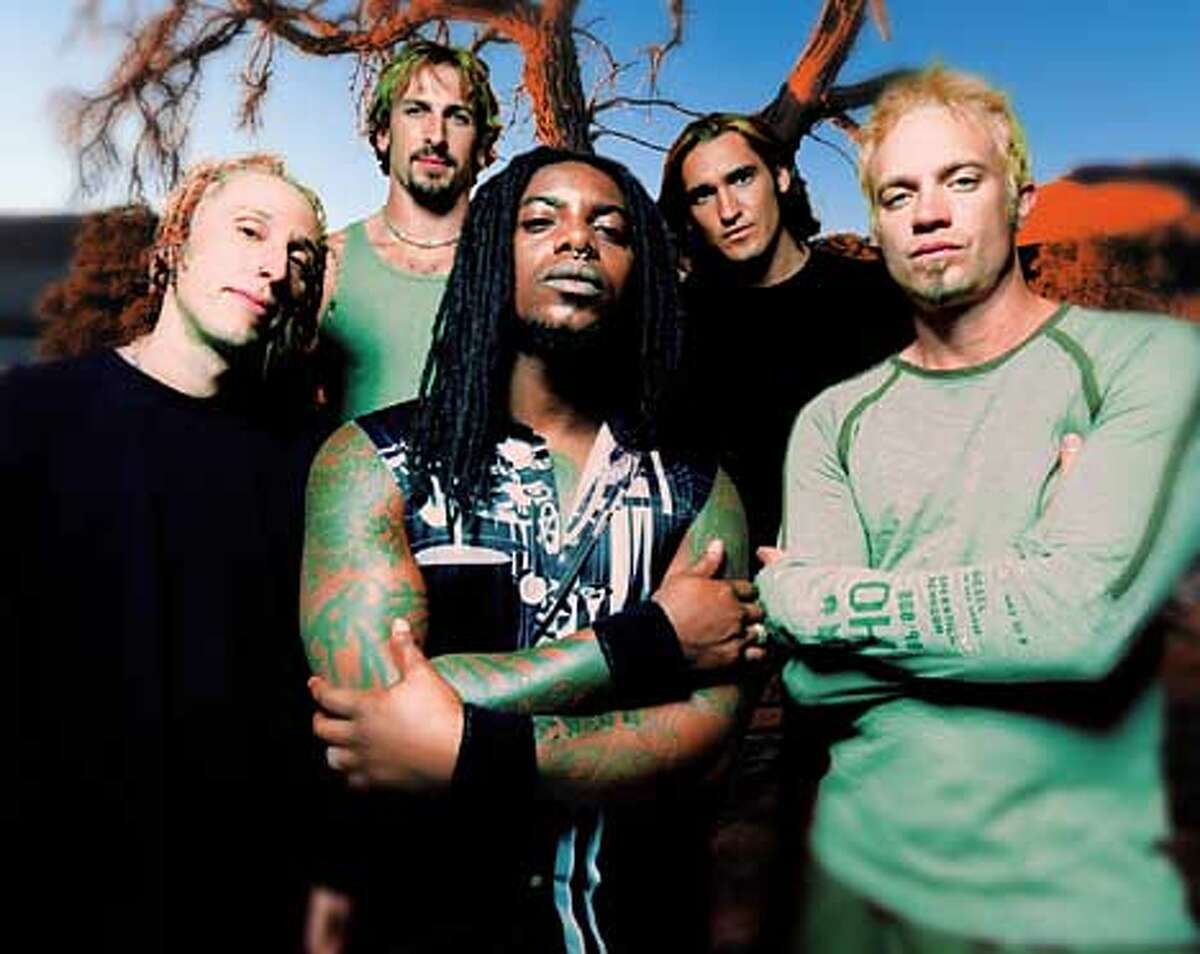 Arena rock lives / How schlocky, grandiose bands like Creed might lead