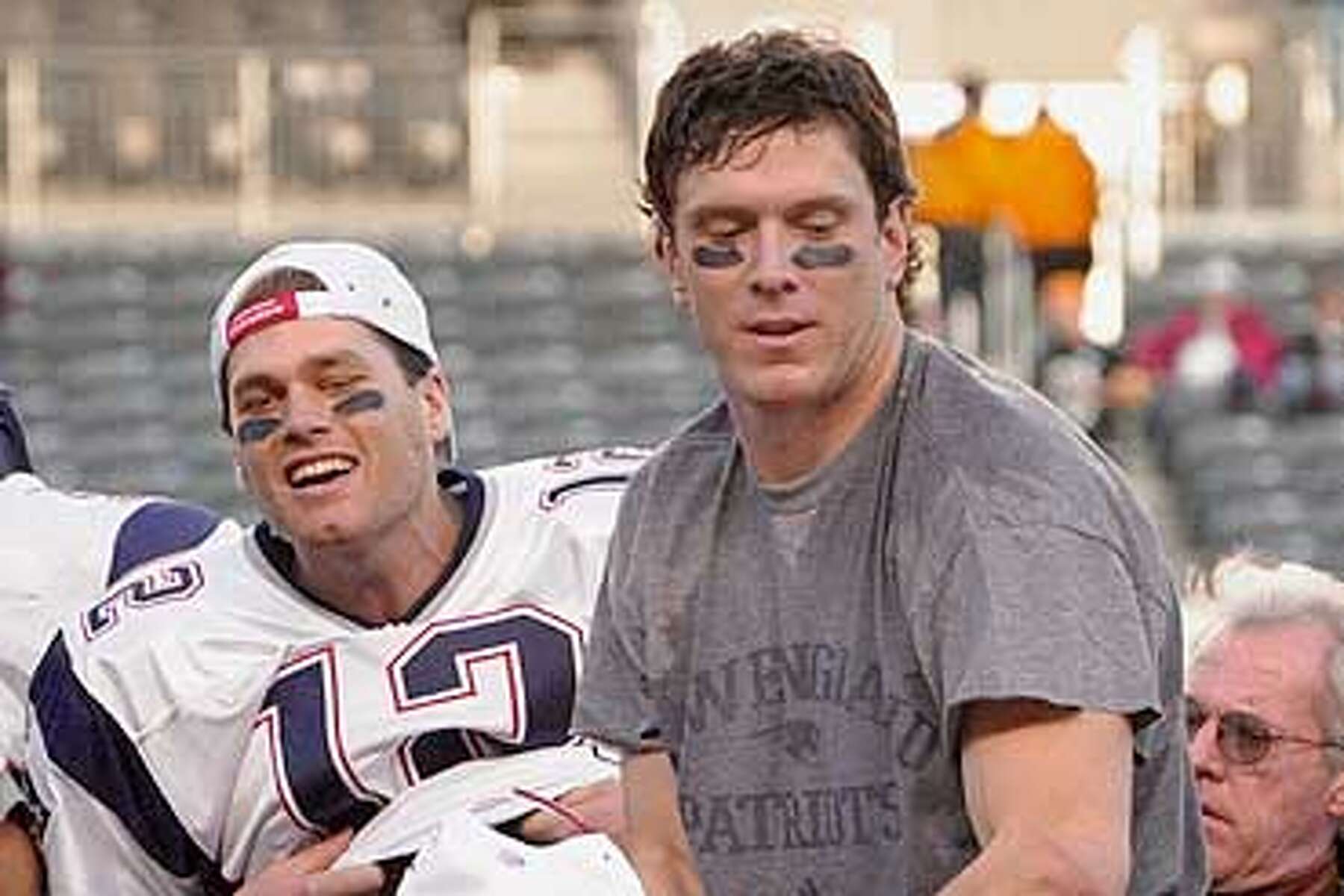 Drew Bledsoe in the fresh old school Patriots jersey