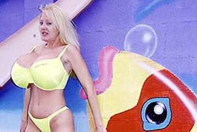 Kayla Kleevage Pics