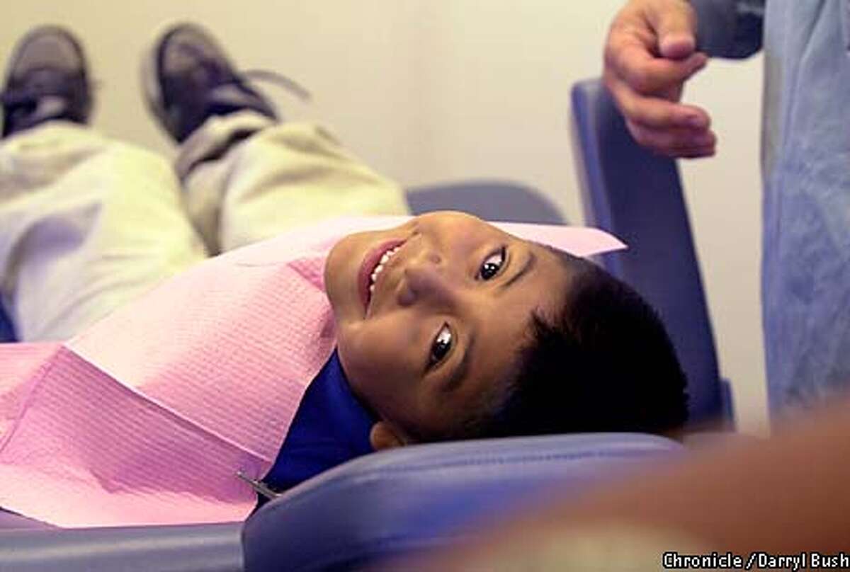 Dentist on wheels / Ronald McDonald Care Mobile tries to sugarcoat kids