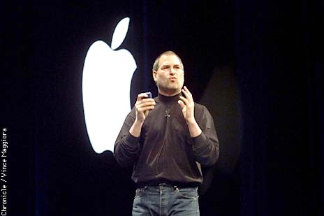 MACWORLD 2002 / Jobs performance / Apple's CEO has the computer