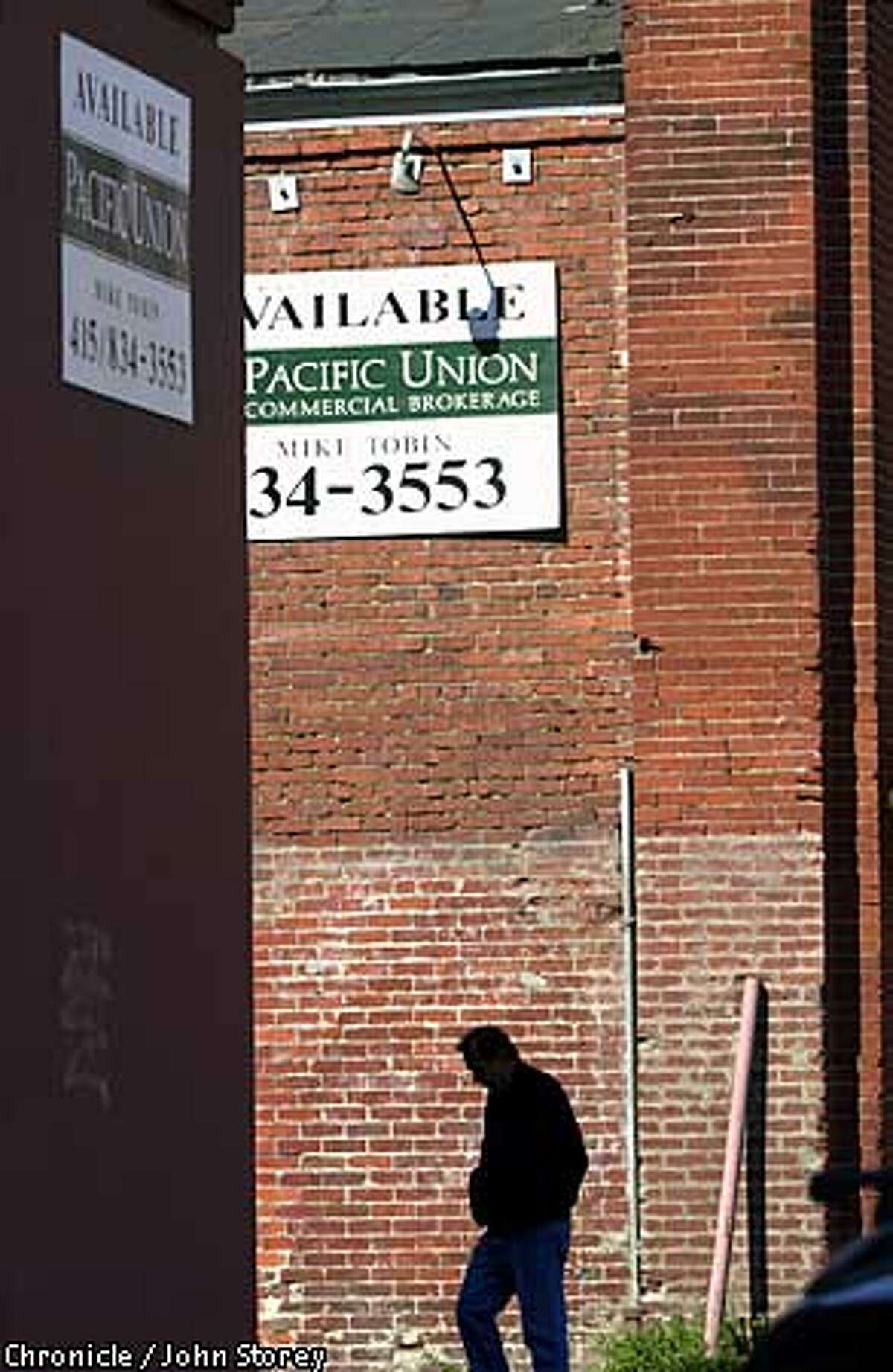 Story about the high vacancy rate in buildings South of Market. Two buildings looking for tenants on Townsend at 3rd Street. Chronicle Photo by John Storey.