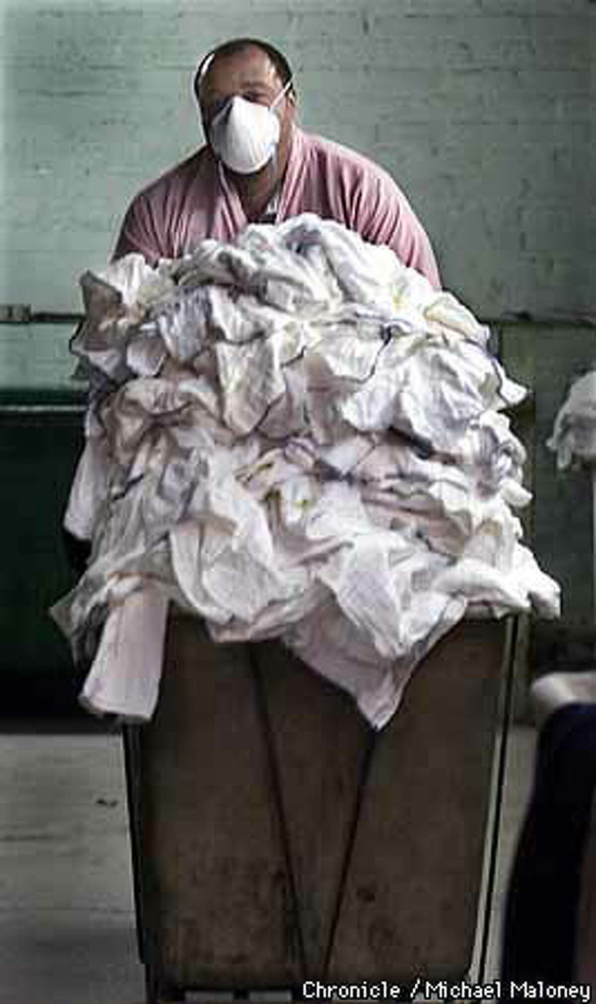 Messy Times for Diaper Services / Bottom line dooms clothusing firms