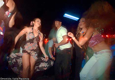 Partyers can get a room / Hotel Ibiza ditches swingers, turns into club