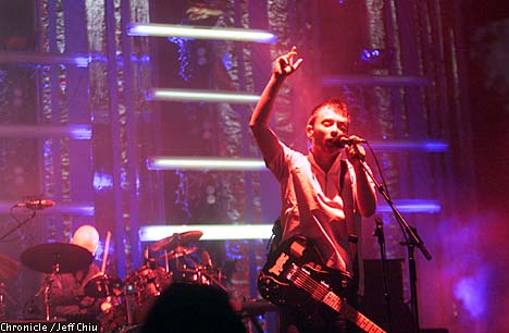 Radiohead electrifies Shoreline