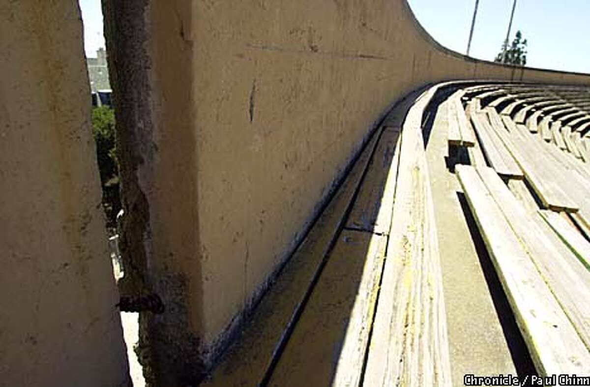 SHAKY GROUND / UC's Memorial Stadium atop the Hayward Fault may undergo