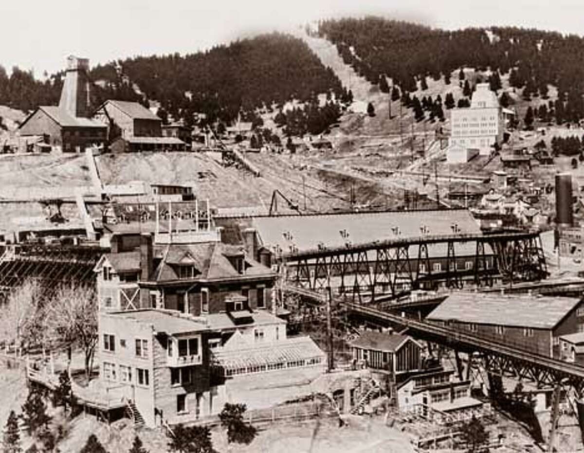 End of a golden age / Canada's Barrick Corp to buy Bay Area's historic