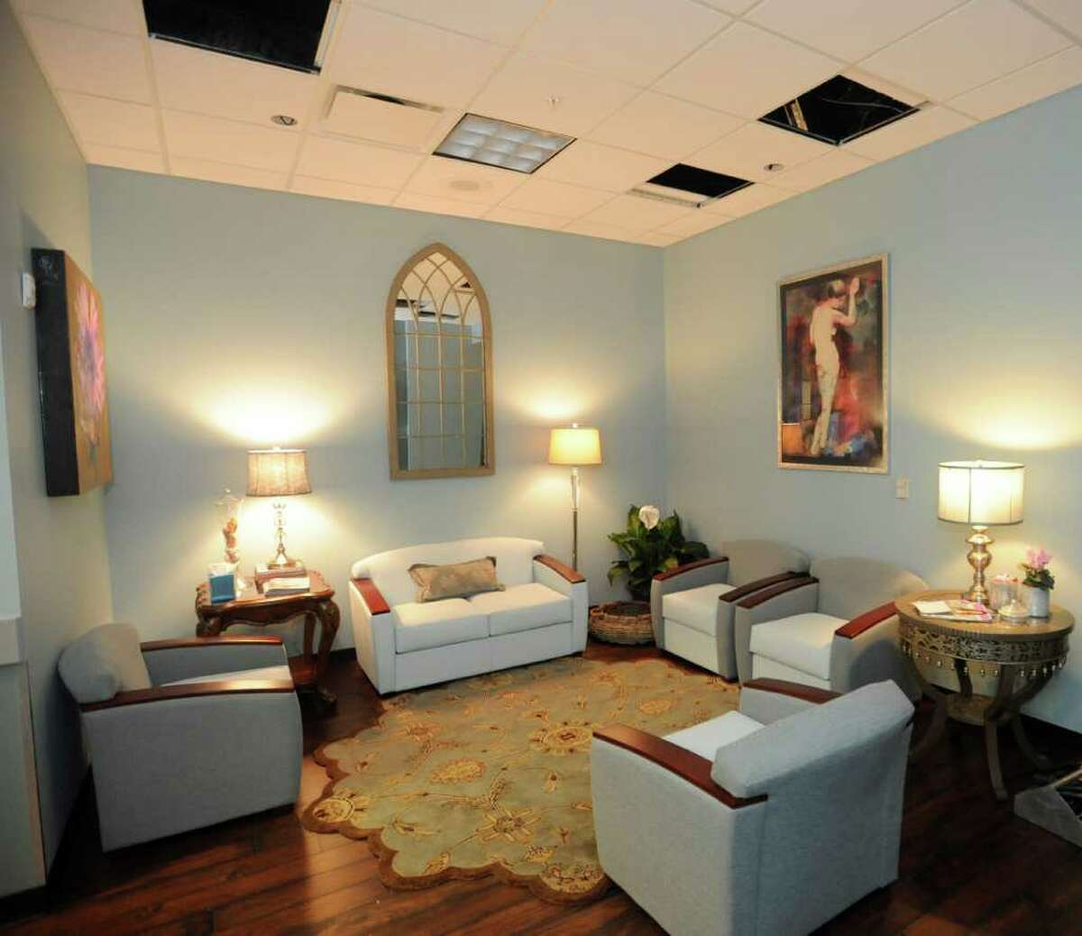 New diagnostic center opens today in Beaumont