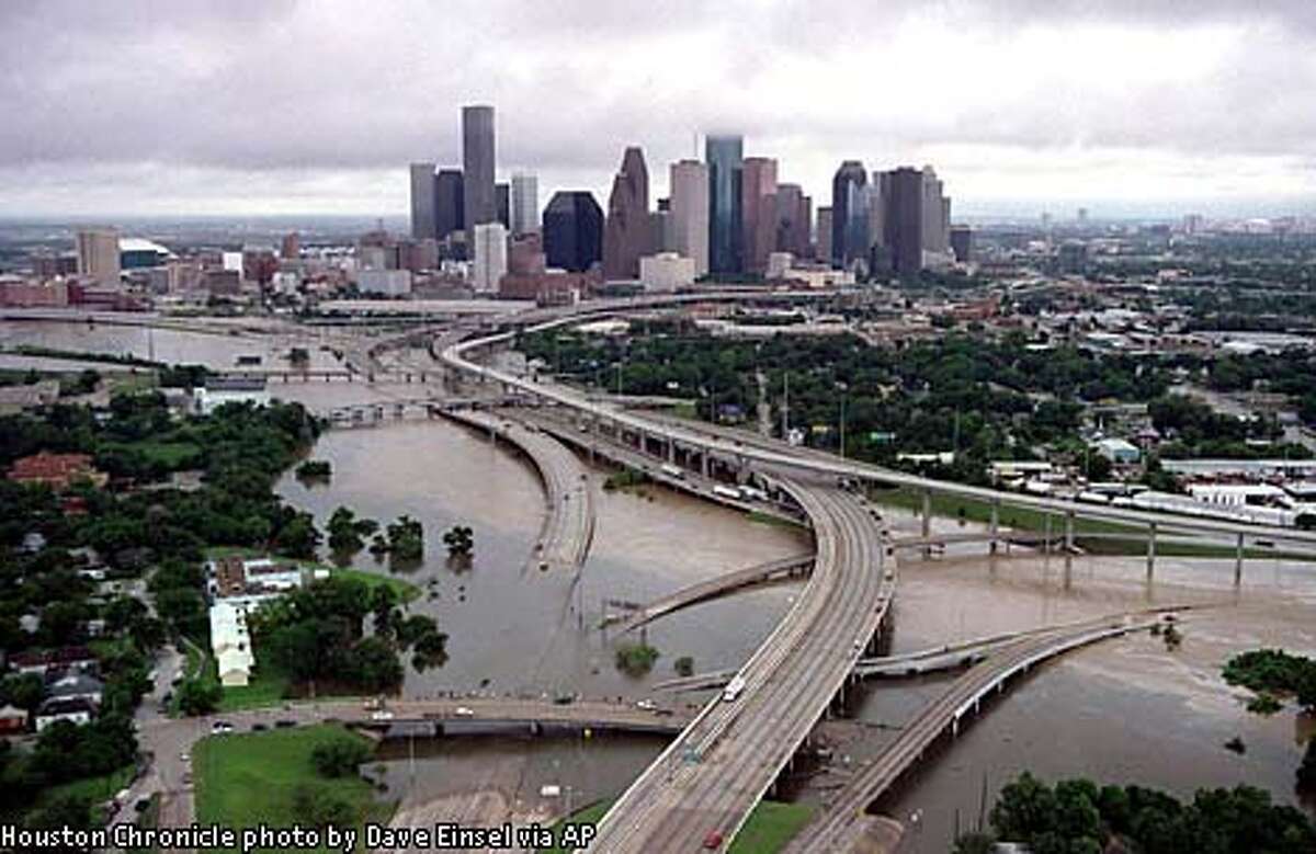 Tropical storm lingers, kills 4 in Texas / Disaster declared as Allison