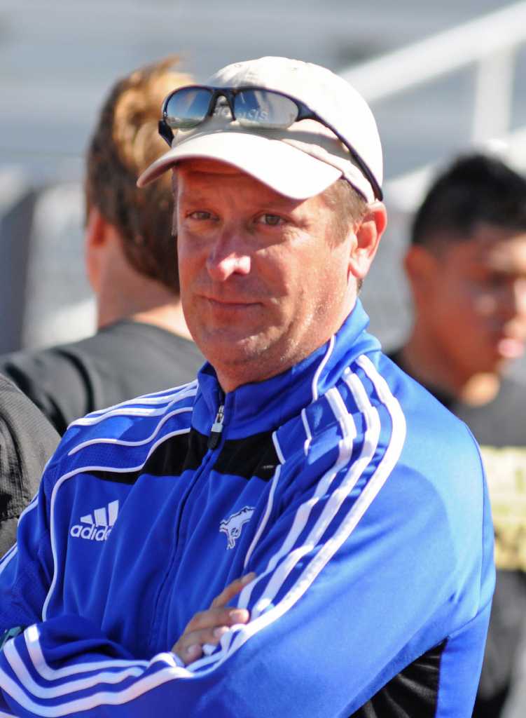 Friendswood uses secondhalf surge to top Brenham