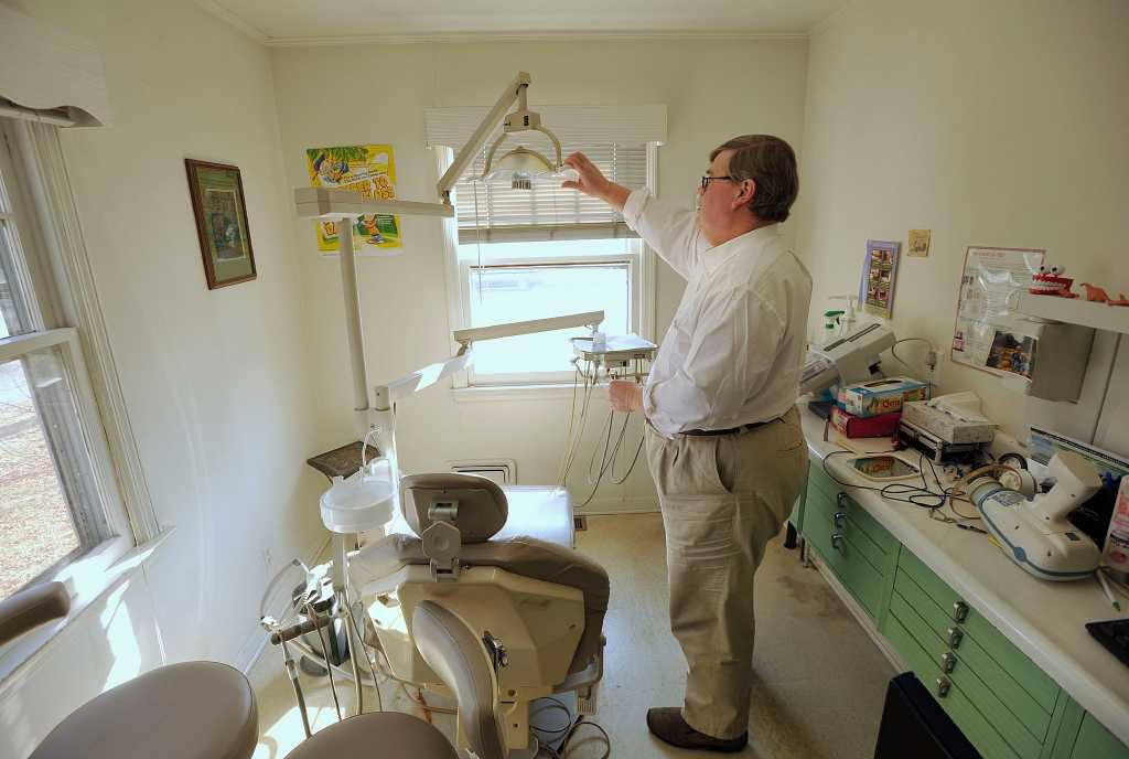 Free annual dental clinic coming to Danbury