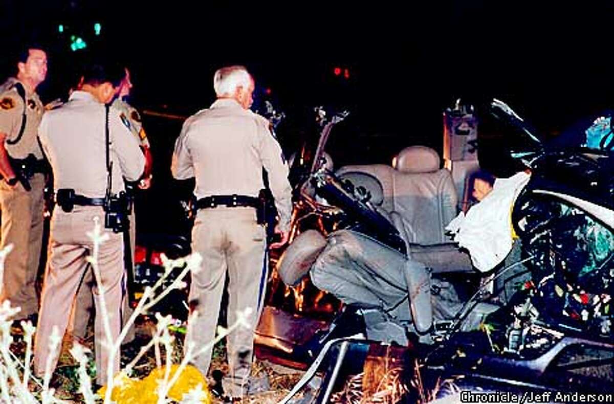 Parents killed, 3 children injured when suspected drunk driver rams van