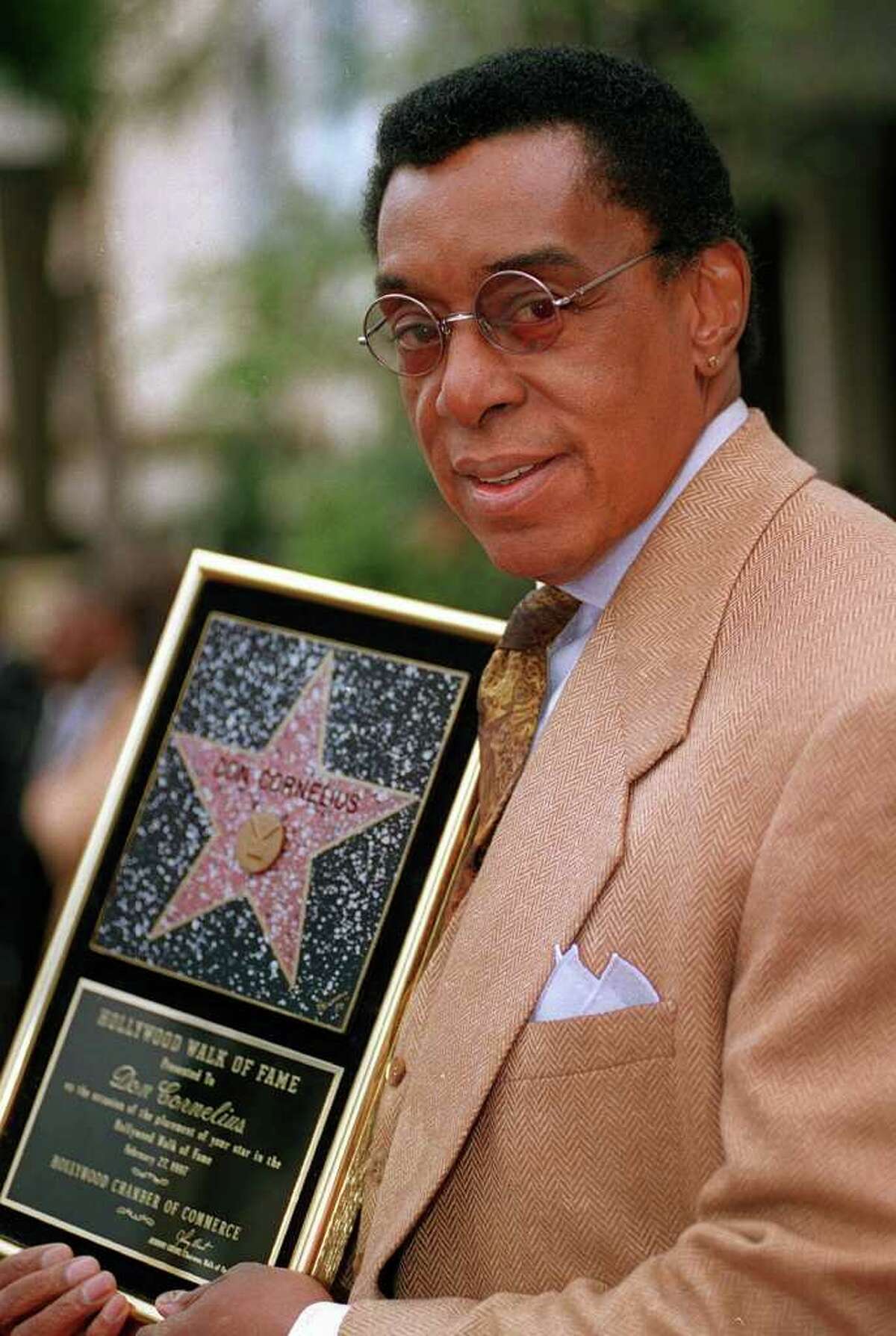 don-cornelius-took-soul-train-on-pioneering-trip