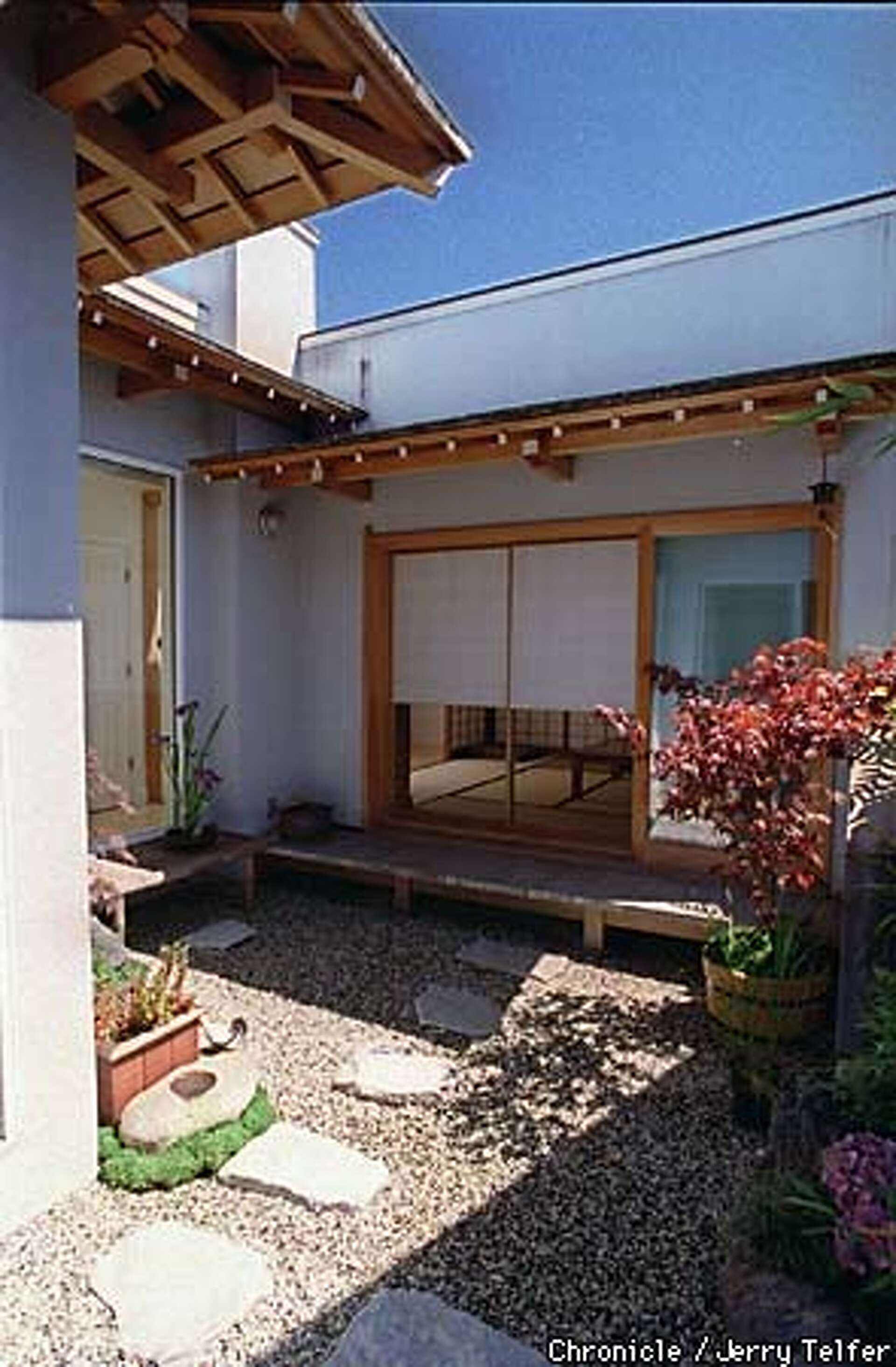 木製の指ぬき（アメリカ北西部） 木製の指ぬき（アメリカ北西部）