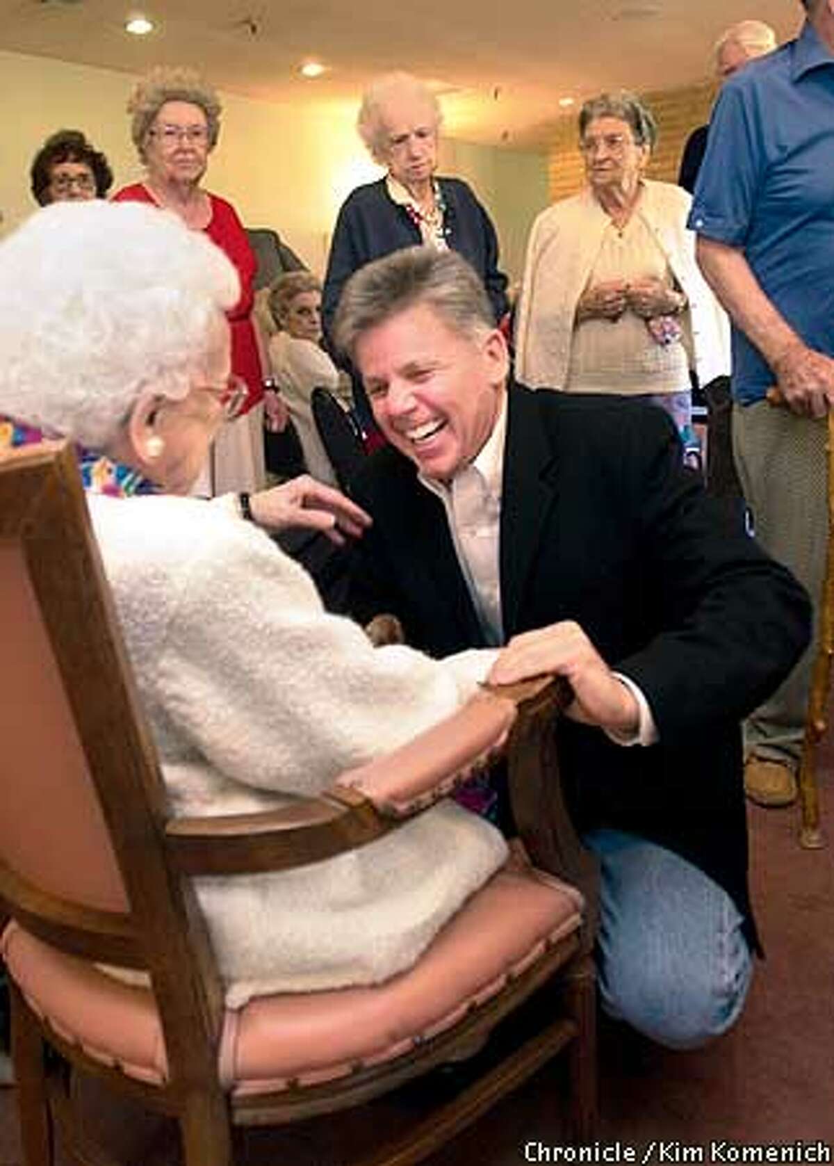 U.S Rep. Gary Condit visits with the residents of the Villa Del Rey retirement home in Merced. This facility had a hard time securing flu vaccine in the fall. CHRONICLE PHOTO BY KIM KOMENICH