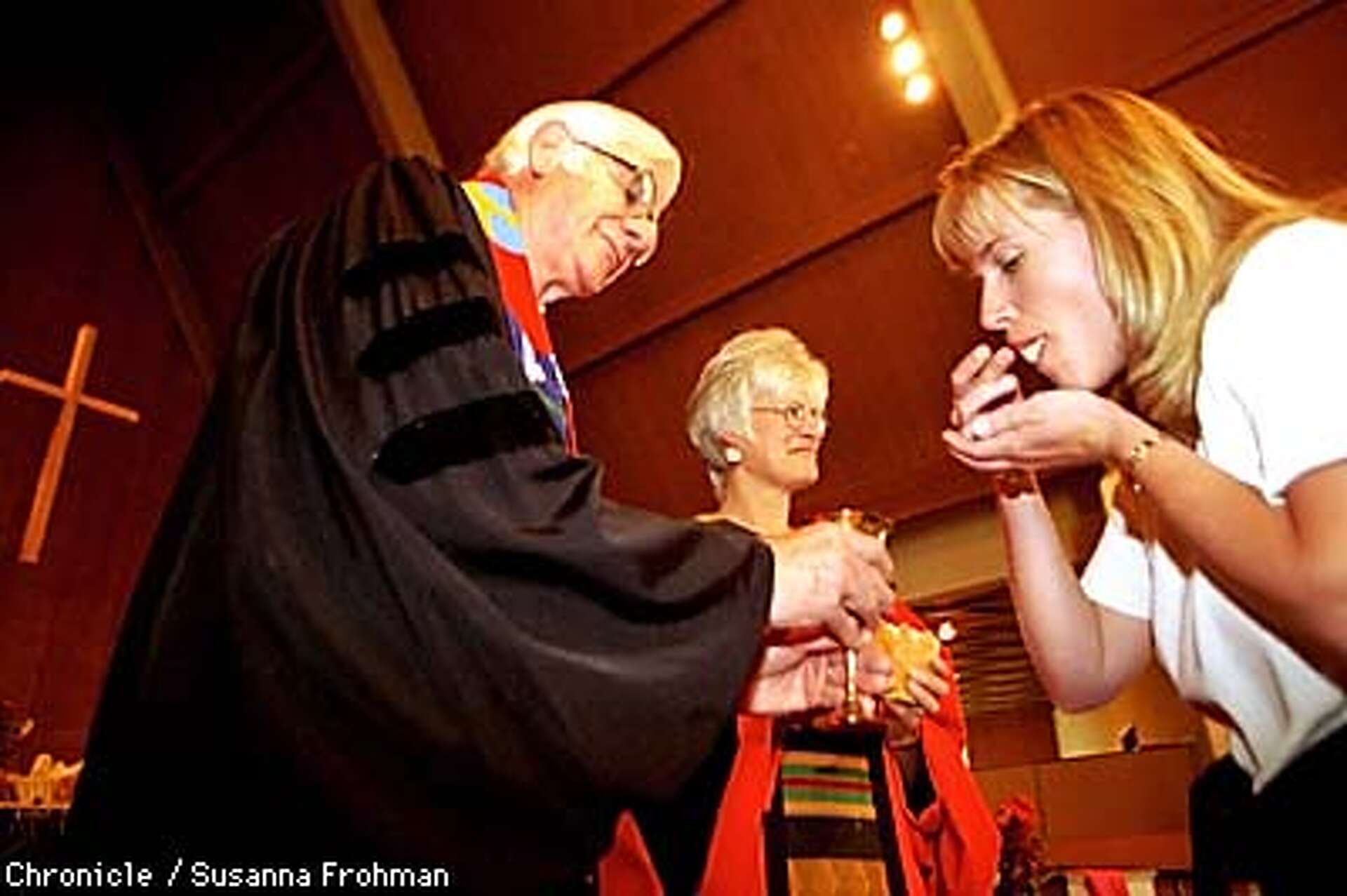 Protestant Rivals Break Bread / `Full communion' service defies history ...