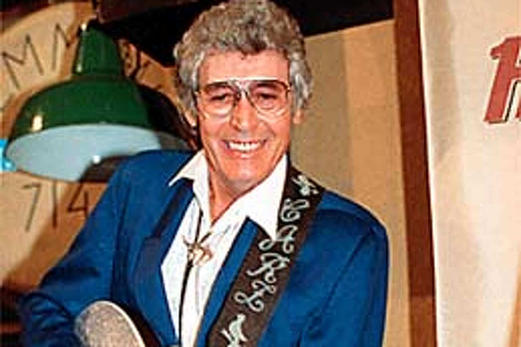 Carl Perkins Dies At 65 A Patriarch Of Rock N Roll