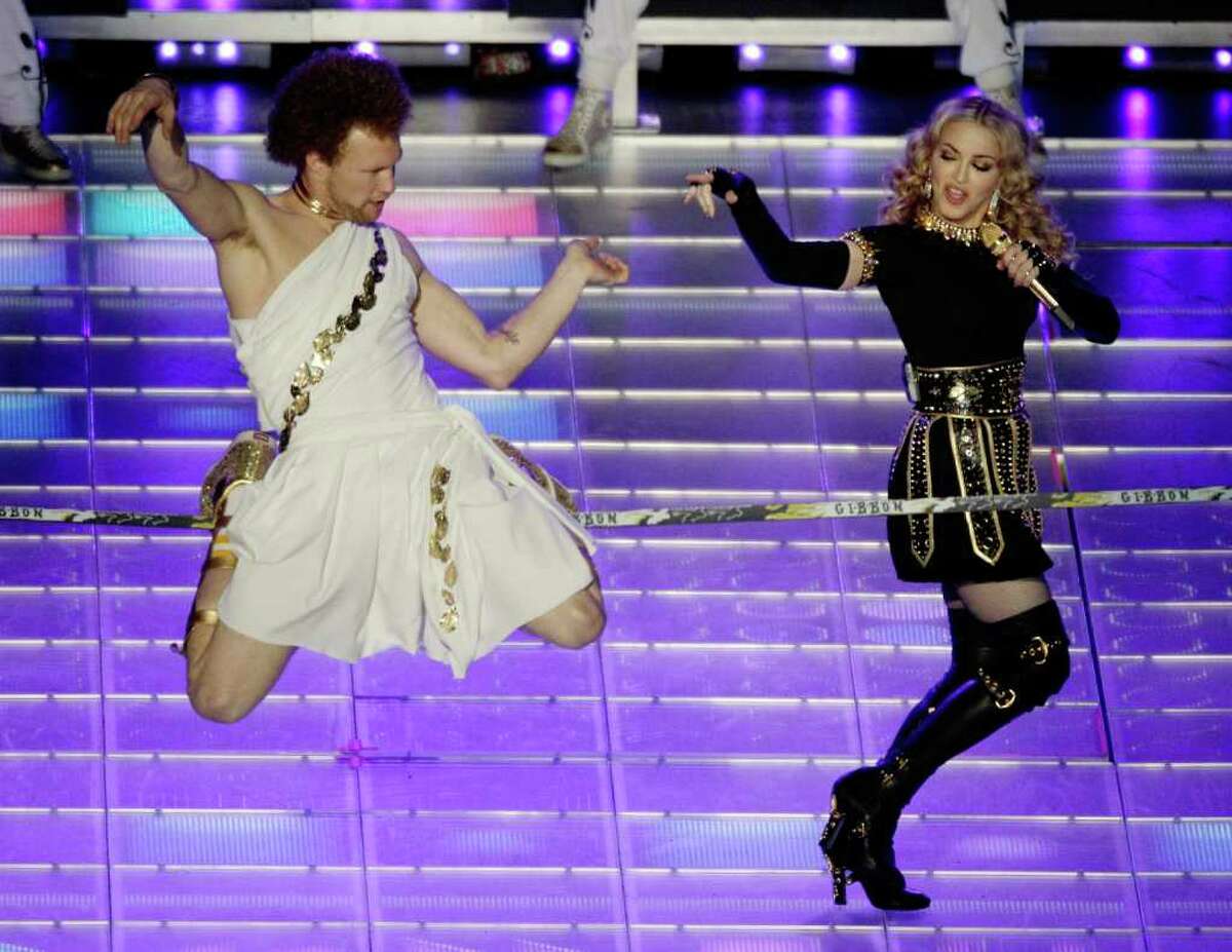 Super Bowl 2012 Halftime Show Review: Madonna Performs At Halftime - SB  Nation New York