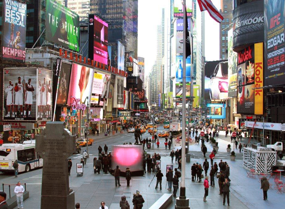 NYC's Times Square gets huge heart for Valentine's