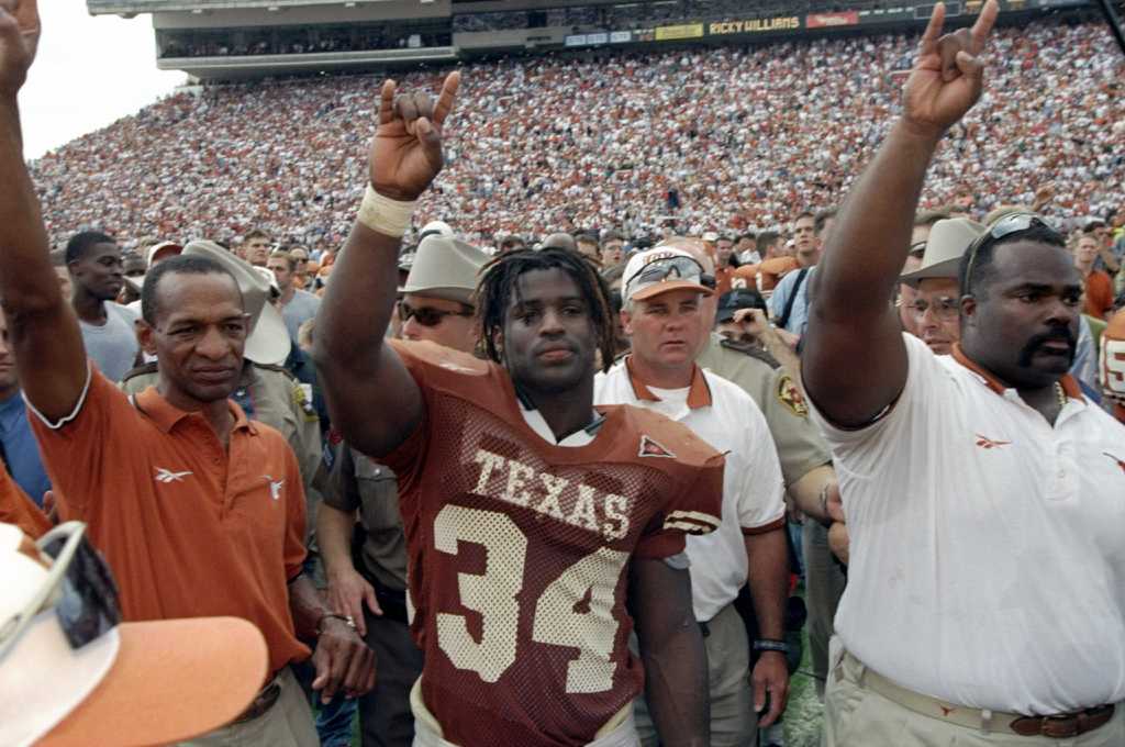 Former UT Star Ricky Williams Retiring From NFL